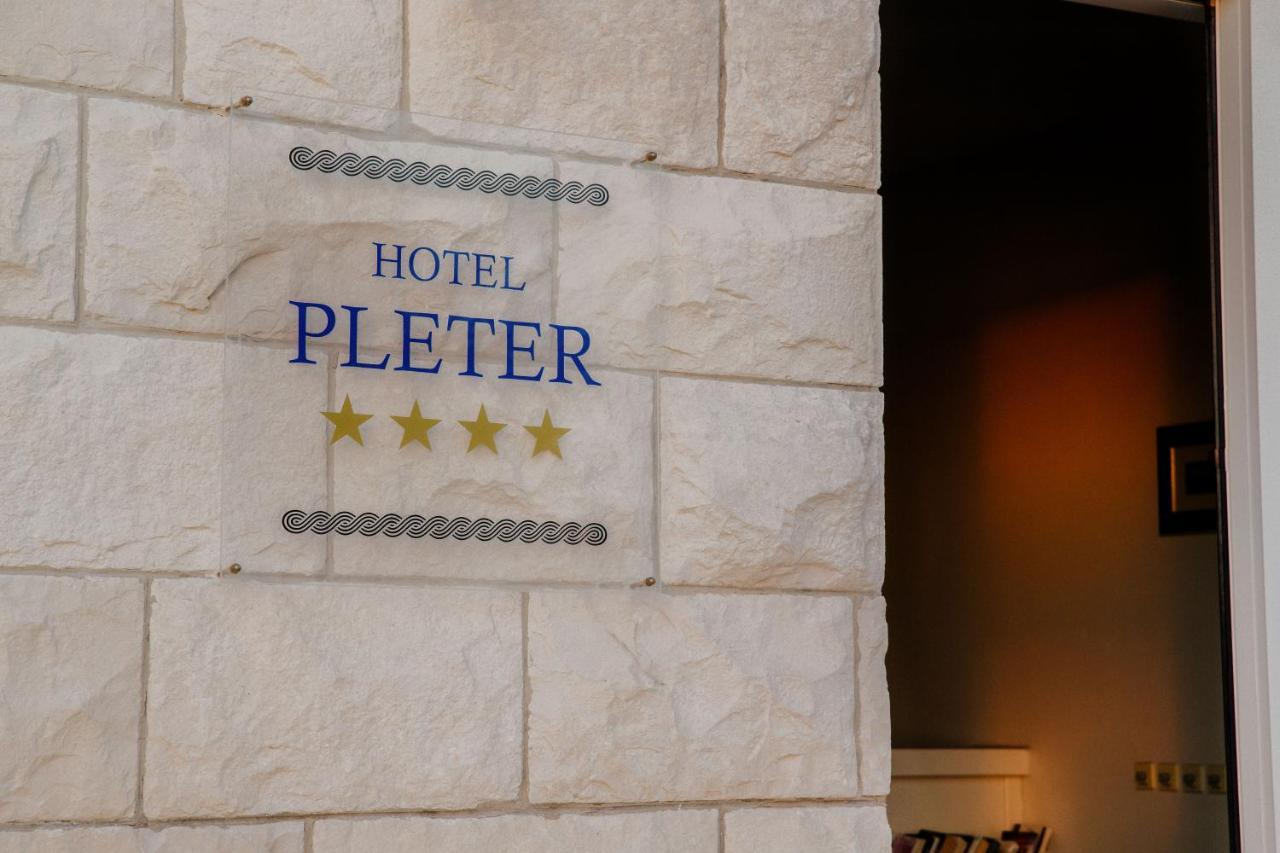 Pleter 4* Mimice